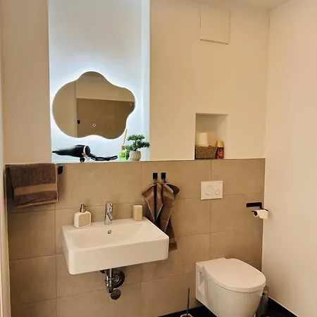 Apartamento Familientraum 10min Zur Ostsee Und Nach Lübeck Zentrum Mit Parkplatz&balkon