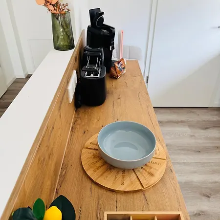 Familientraum 10min Zur Ostsee Und Nach Lübeck Zentrum Mit Parkplatz&balkon *