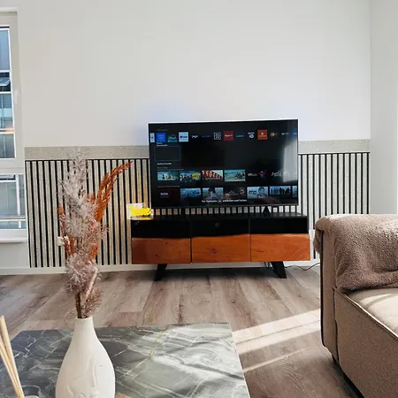 Apartamento Familientraum 10min Zur Ostsee Und Nach Lübeck Zentrum Mit Parkplatz&balkon