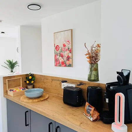 Apartamento Familientraum 10min Zur Ostsee Und Nach Lübeck Zentrum Mit Parkplatz&balkon *