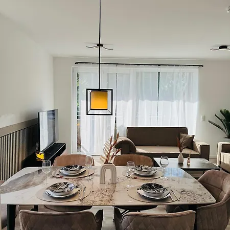 Familientraum 10min Zur Ostsee Und Nach Lübeck Zentrum Mit Parkplatz&balkon Apartamento Bad Schwartau