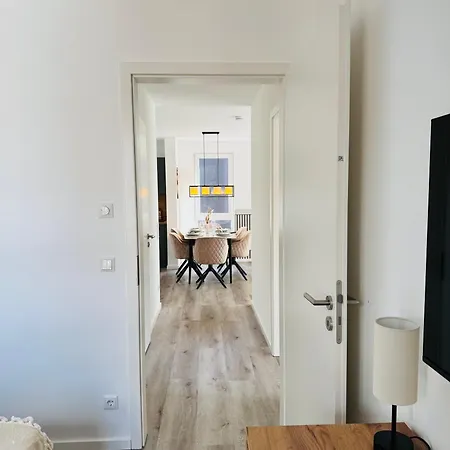 Apartamento Familientraum 10min Zur Ostsee Und Nach Luebeck Zentrum Mit Parkplatz & Balkon