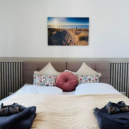 Familientraum 10min Zur Ostsee Und Nach Lübeck Zentrum Mit Parkplatz&balkon Bad Schwartau