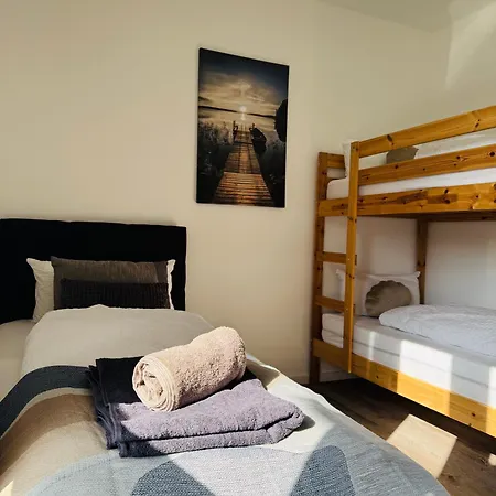 Apartamento Familientraum 10min Zur Ostsee Und Nach Lübeck Zentrum Mit Parkplatz&balkon